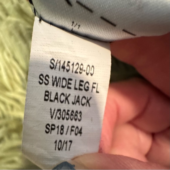 Old Navy wide leg waist-defined bouclé knit jumpsuit-Black size Large EUC - Picture 5 of 8